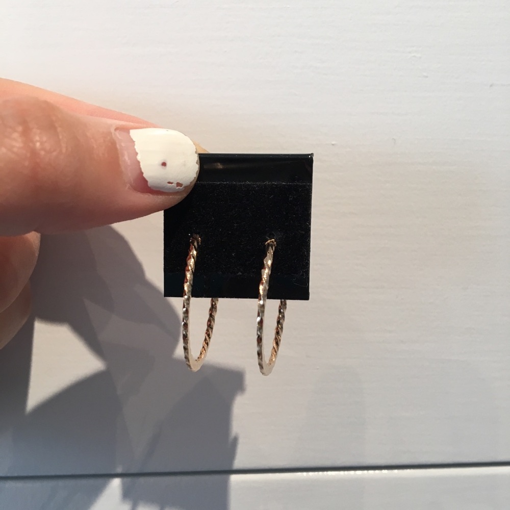 EUC gold hoop earrings